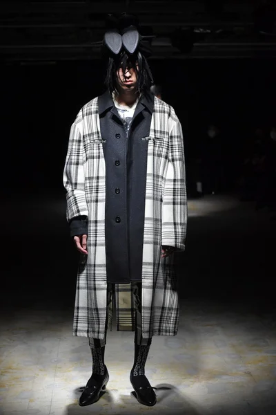 Look 24